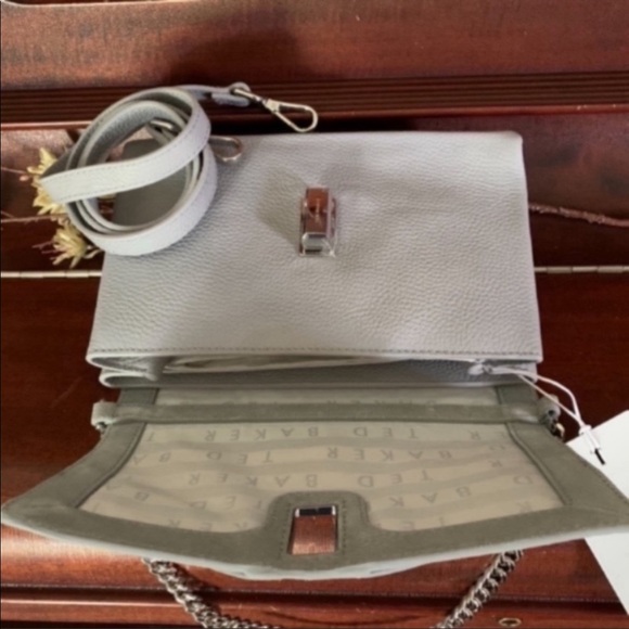 🎀NWT🎀Ted Baker Chic Twist Lock Convertible Purse : Lite Grey - Picture 4 of 11